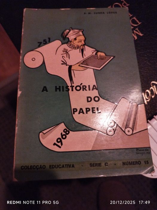 Vendo livros antigos ..