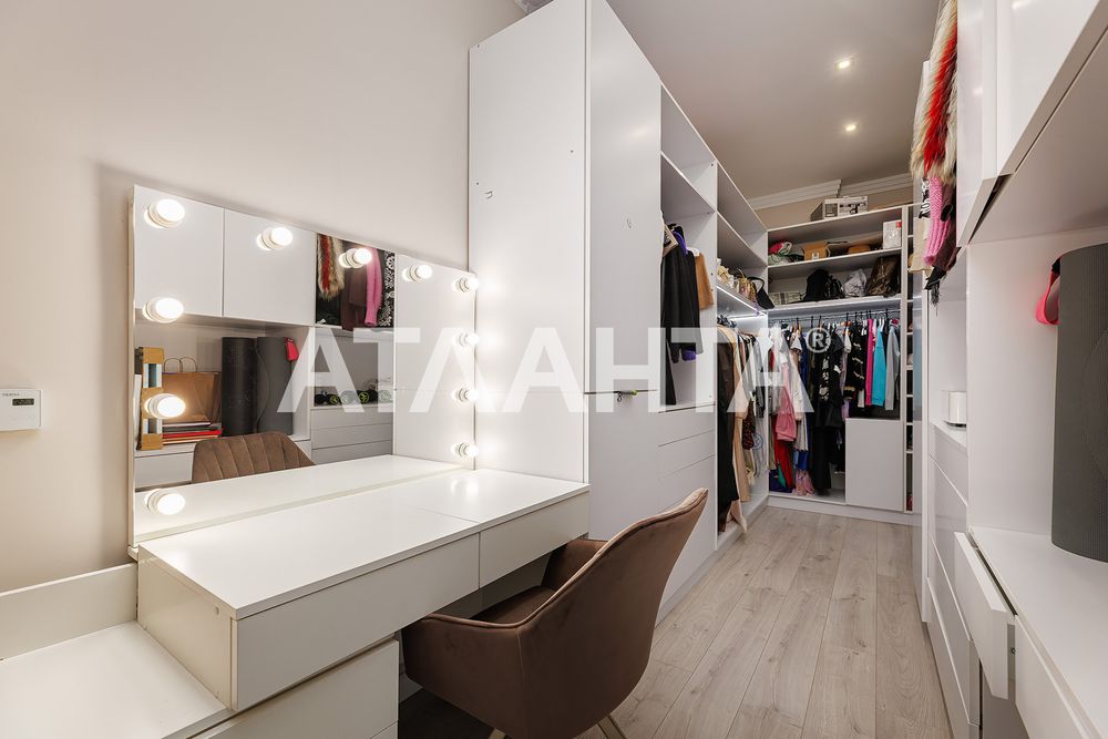 Продаж елегантної дворівневої квартири у Львові, пр.Чорновола