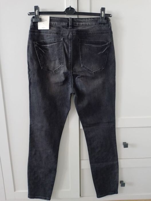 Jeansy rurki damskie wysoki stan 42