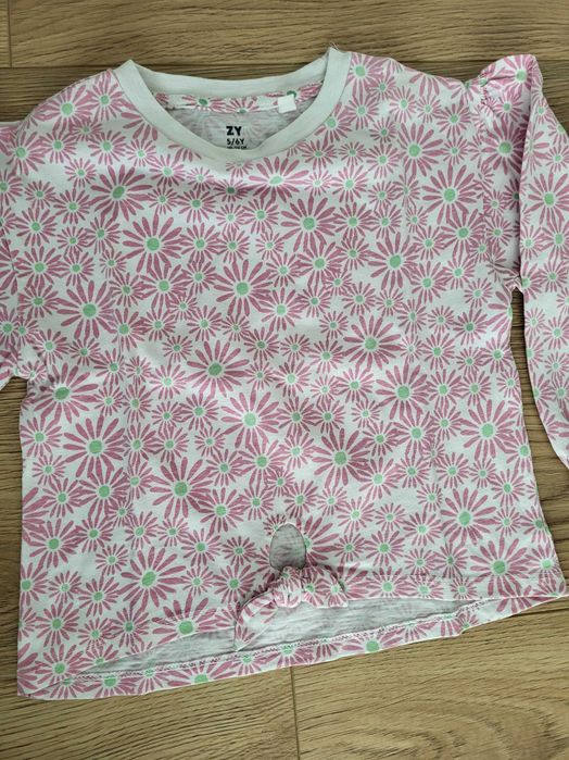 T-shirts manga comprida, menina, tamanho 5/6 anos