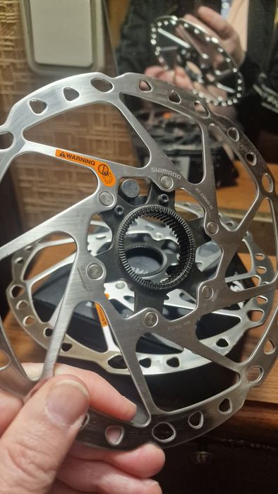 Тормоза  Shimano  M6120