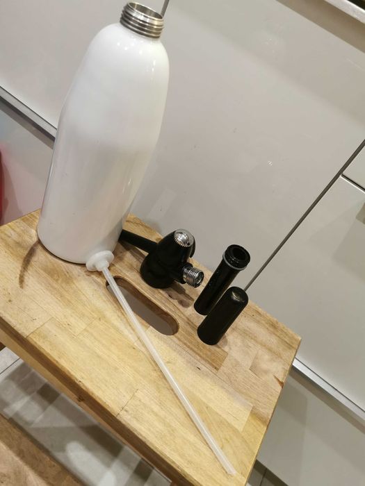 Syfon saturator do wody sodowej 1L biały ART Quick Doda gratis naboje