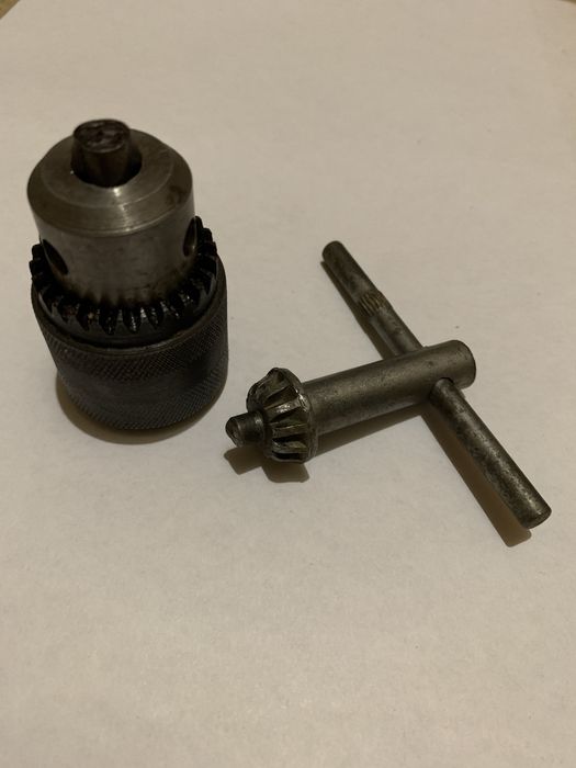 Патрон для дрели 1 - 10 мм ; 12 - 1,25