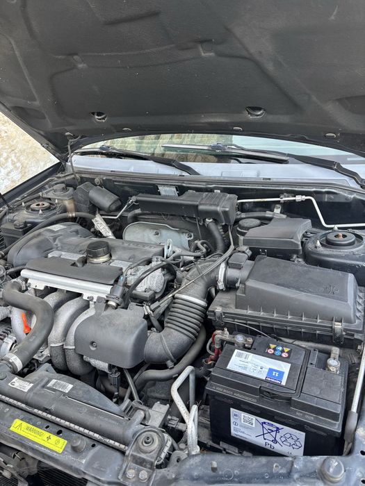 Carro Volvo V40