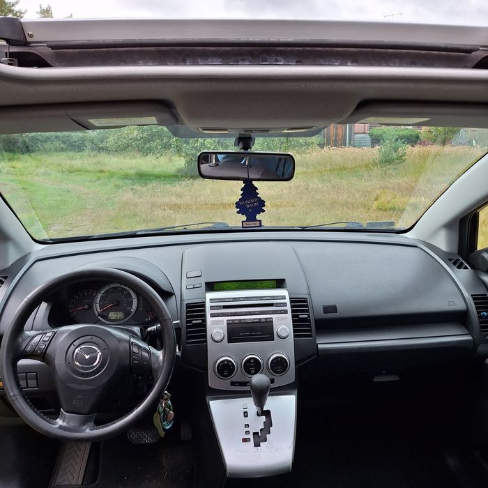 Mazda 5 mini wan