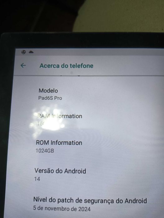 Tablet with Keyboard449116986546606084