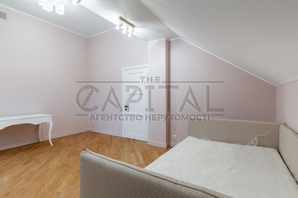 Конча-Заспа Автономний будинок з стильним ремонтом Газ Тепло Генератор