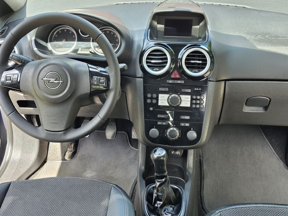 OPEL CORSA 2007  1200 cc