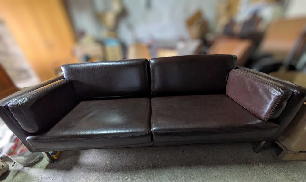 Sofá em pele IKEA SÄTER