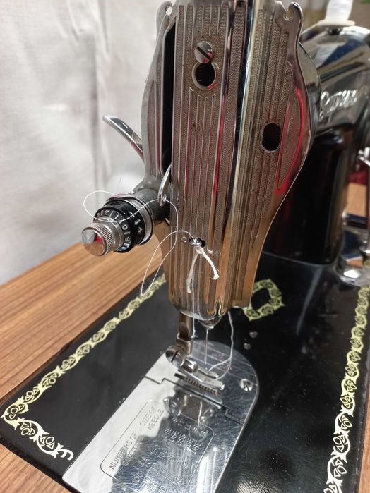 Máquina de costura antiga