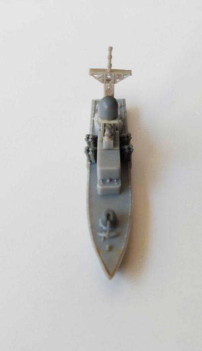 Kit montado de modelismo 1/700 em plástico da Corveta indiana Pralaya