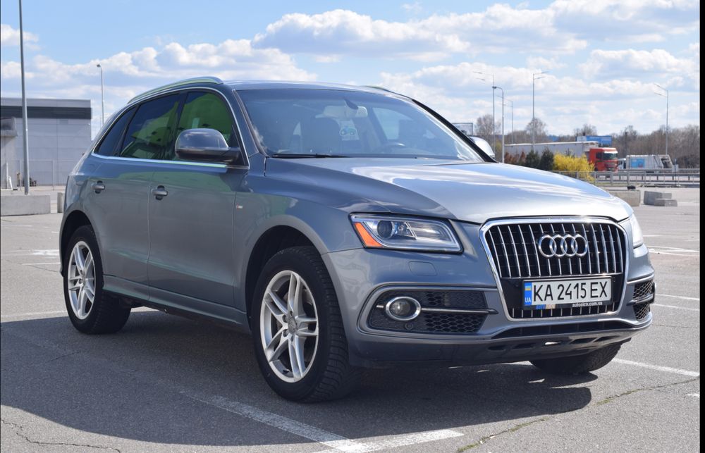 Продам Аudi Q5 3.0 TFSI Quattro S-Line Prestige