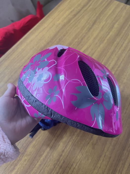 Шолом для дівчинки