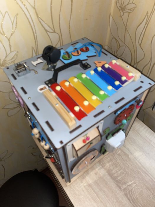 Бізікуб в стані нового 30*30*30