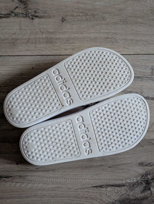 Шлепанцы слайдеры б/у Адидас Adidas 36 р 23 см