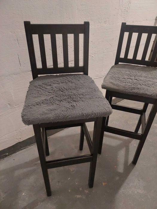 Krzesła wysokie do wyspy hokery