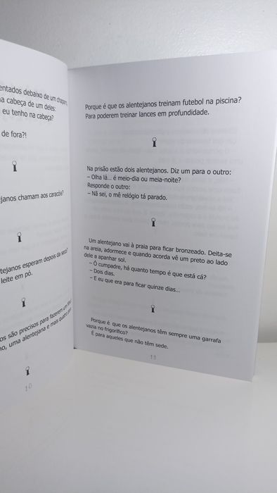 Livro Anedotas de Morrer a Rir do Versinho e da Kapinha