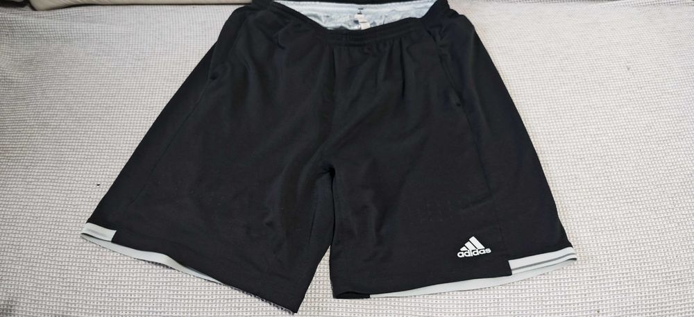 Adidas Climachill Szorty z Kieszeniami. L