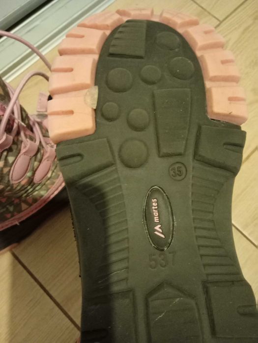 Buty zimowe, przejściowe, odporne na deszcz