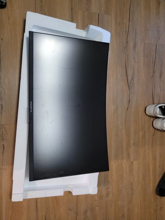 Monitor G32QC gamingowy