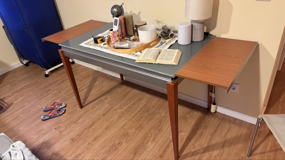 Mesa de jantar extensível