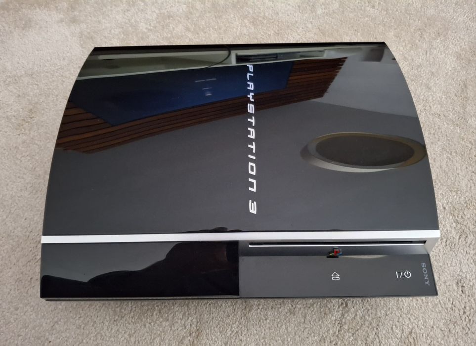 PS3 Fat 40GB (Selo de Garantia Sony) + Comando Original + Jogos