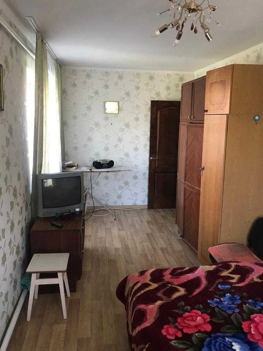 Продам 3-х кімнатну квартиру в Люботині р-н Ромашка.