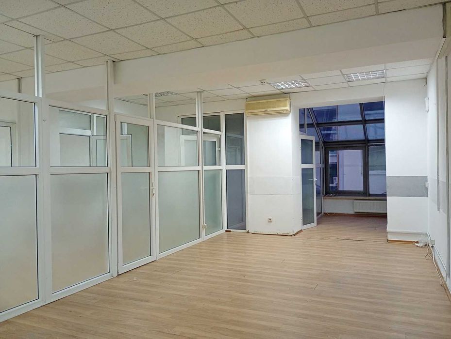 Офіс з кухнею і цілодобовим доступом, 168 кв/м, вул.С.Стрільців