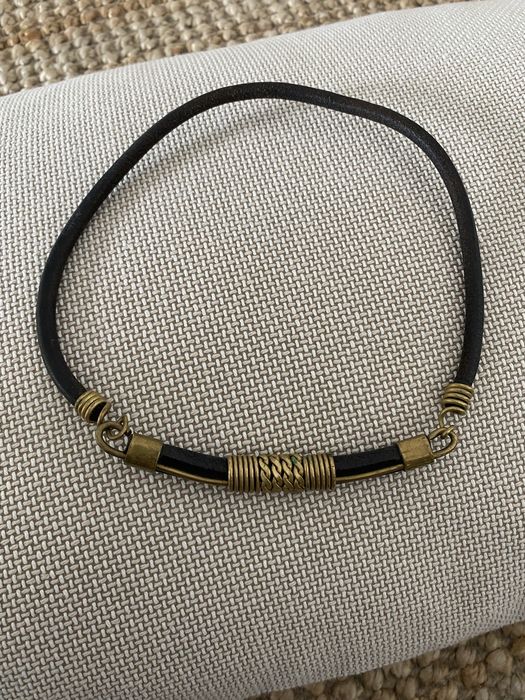 Naszyjnik ze skórą