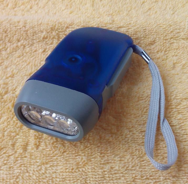 Lanterna de Mão - Ecológica - Fonte de luz inesgotável