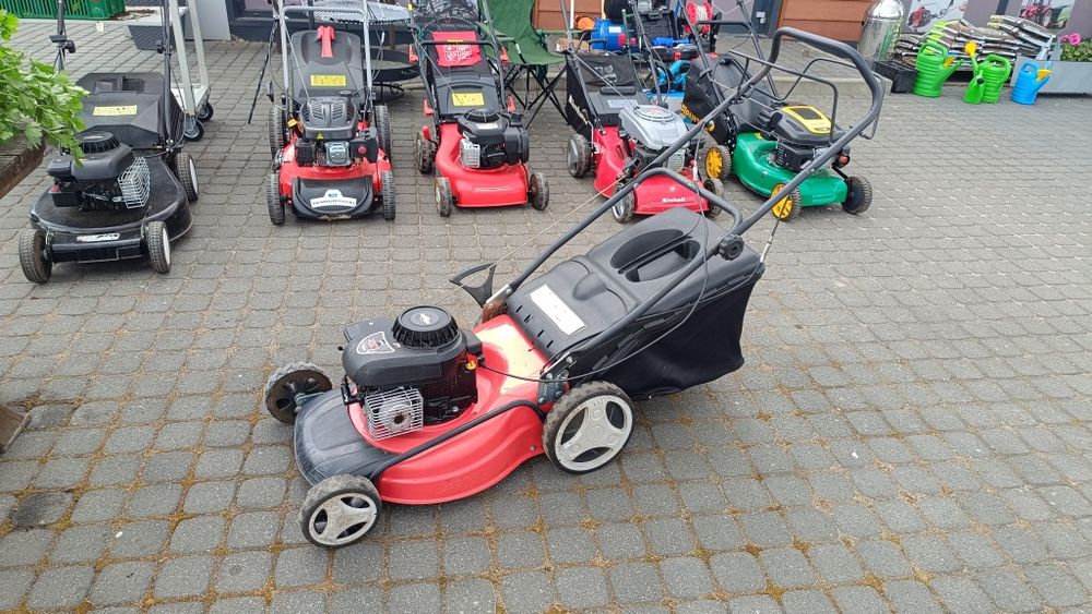 Kosiarka spalinowa z napędem. Briggs & Stratton 4,5KM