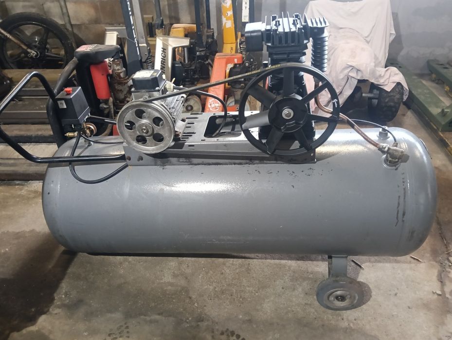 Compressor 200 litros trifásico cabeça nova
