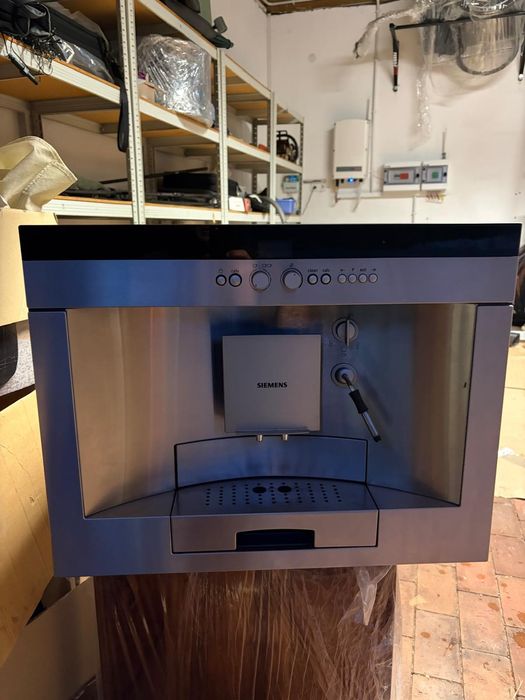 Ekspres do kawy do zabudowy Siemens