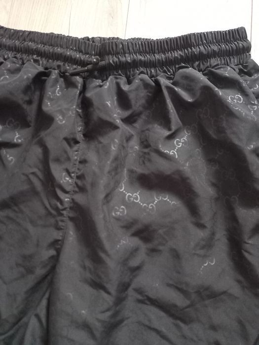 Продам шорты GUCCI