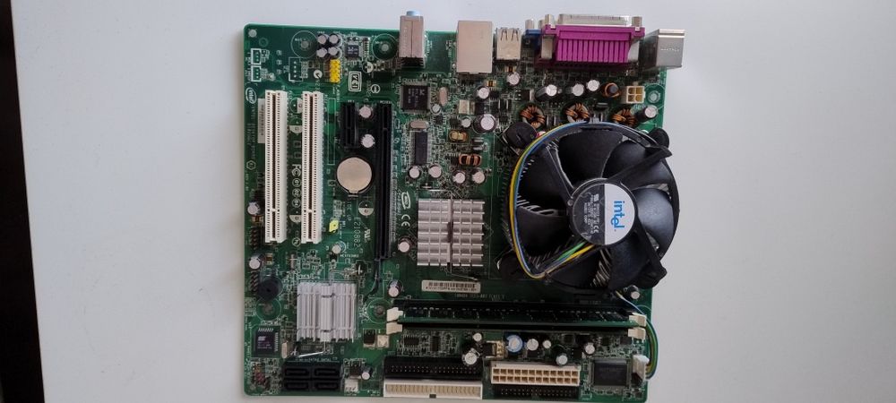 Продам комплект материнська плата + процесор + пам'ять