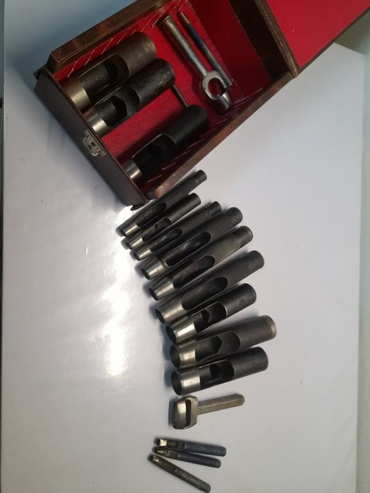 Conjunto de 19 vazadores