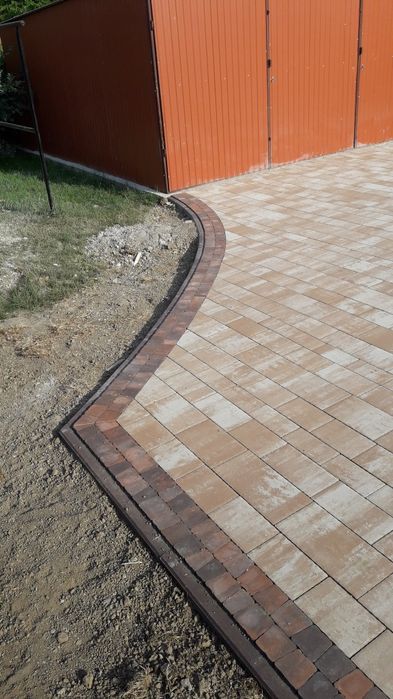 Układanie kostki brukowej