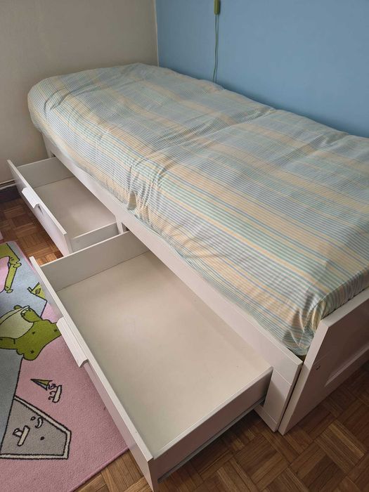 Cama Ikea Brimnes