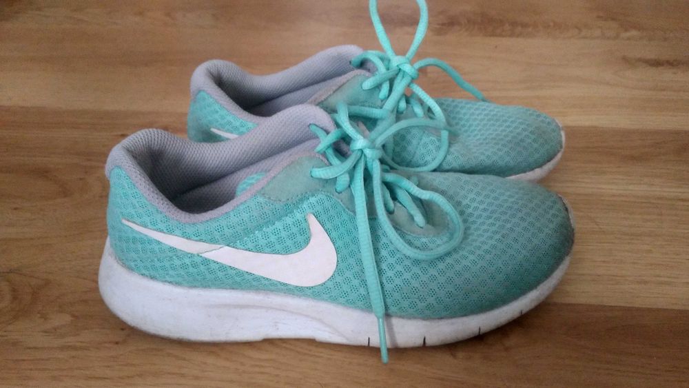 Buty Nike miętowe
