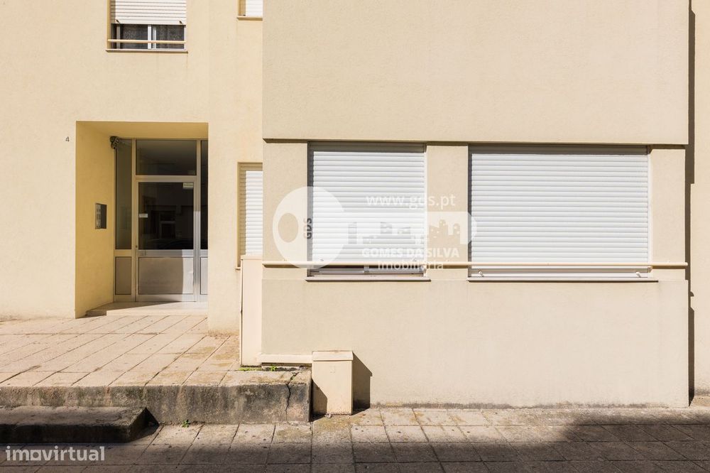 T2 p/ investimento sito em Lomar, Braga