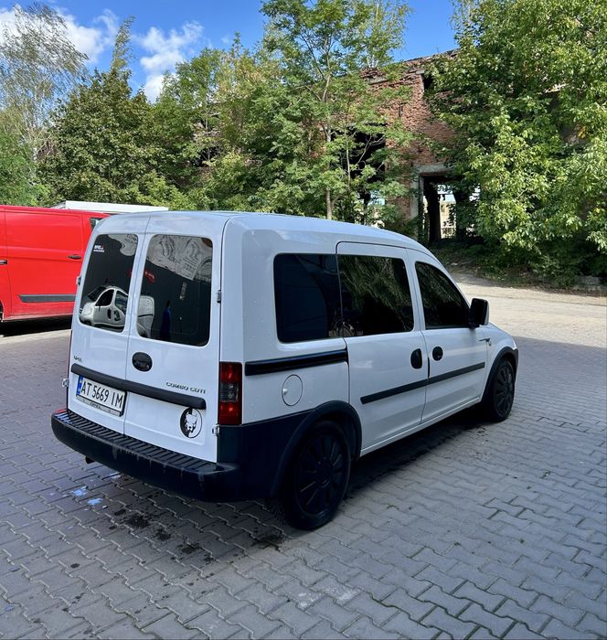 Opel Combo C 1.3 дизель 2006 рік