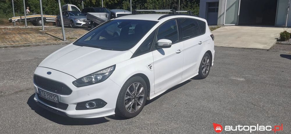 Ford S-Max