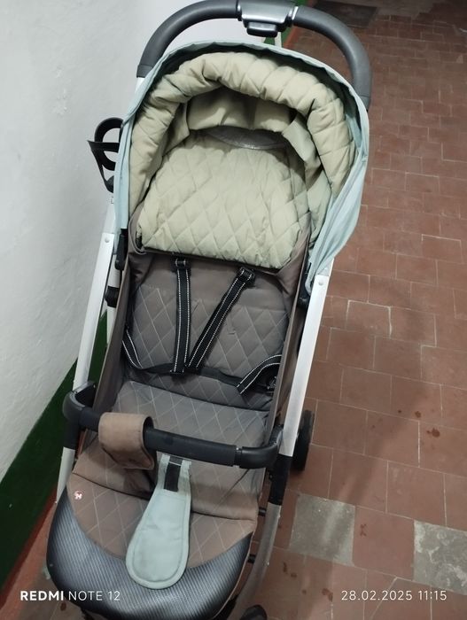 Продам прогулянкову коляску