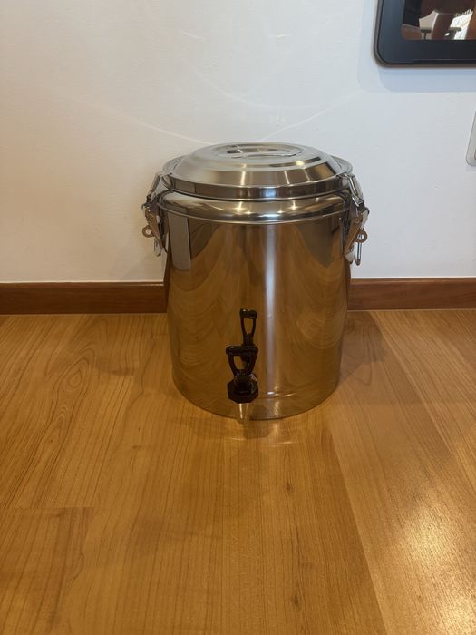 Barril com torneira *Novo*