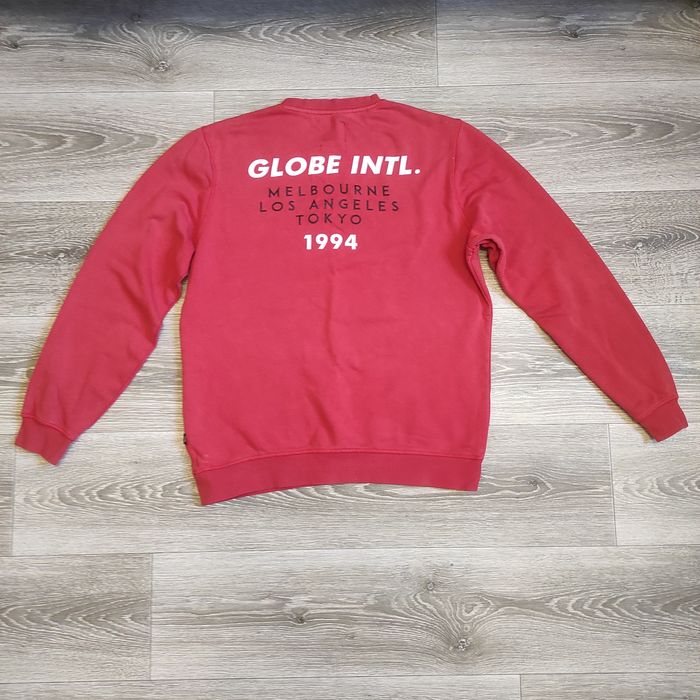 Красный свитшот Globe
