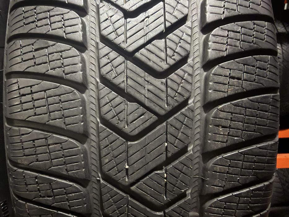 235/50 r 20 Pirelli 4шт.