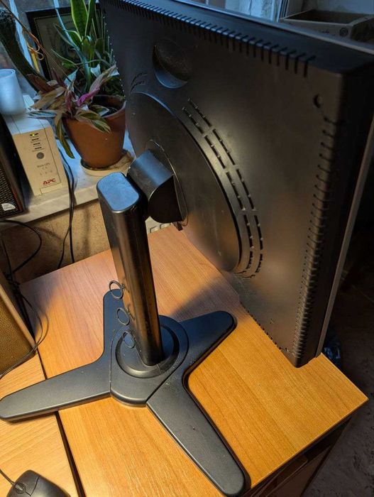 Монитор Viewsonic VP930-3