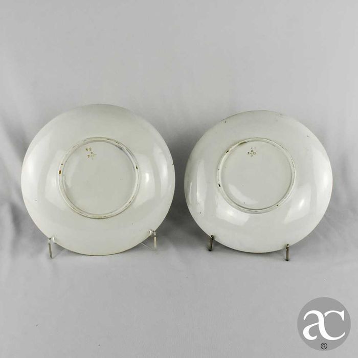 Par de pratos em faiança de fabrico Francês, finais séc. XIX