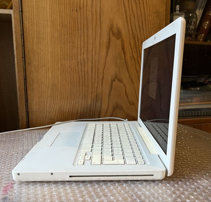 MacBook A1181 c2d