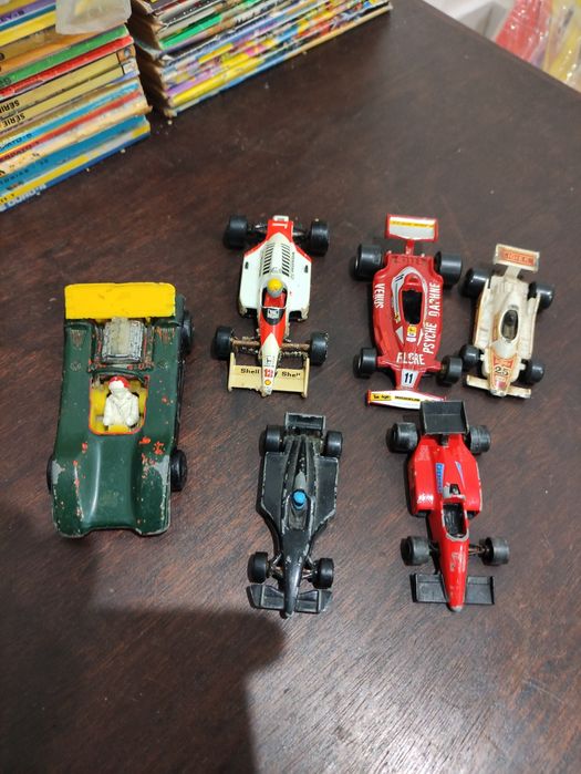Carros em miniatura